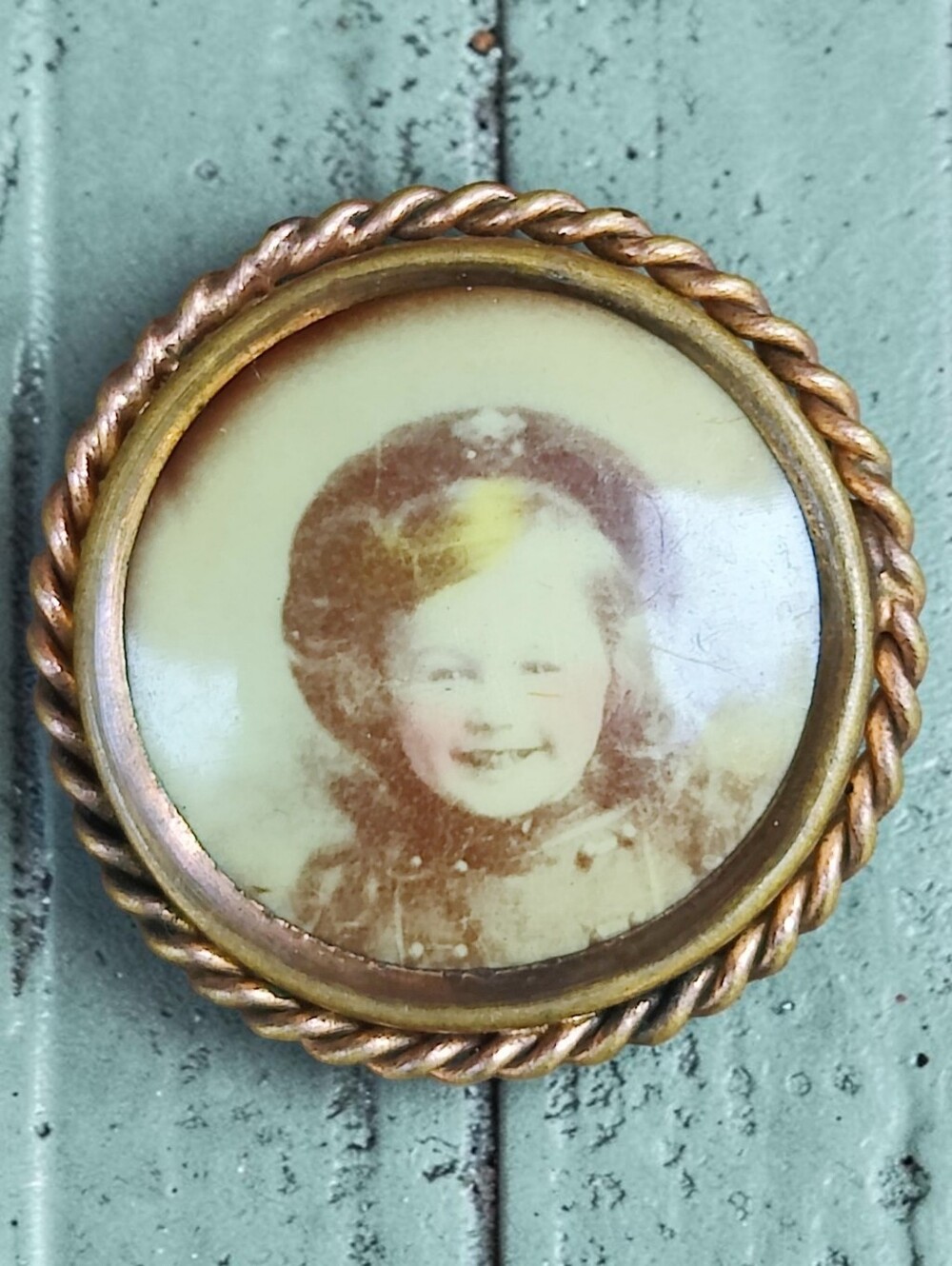 Antique Victorian Mourning Childs Brooch